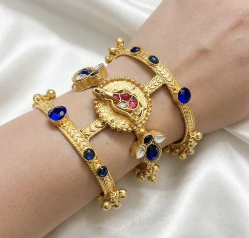 Neel Kamal Bangle