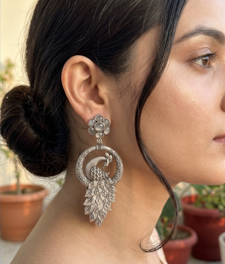 Mor Varnika Earrings