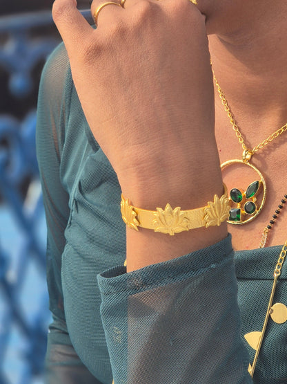 Kamal Pushp Bangle