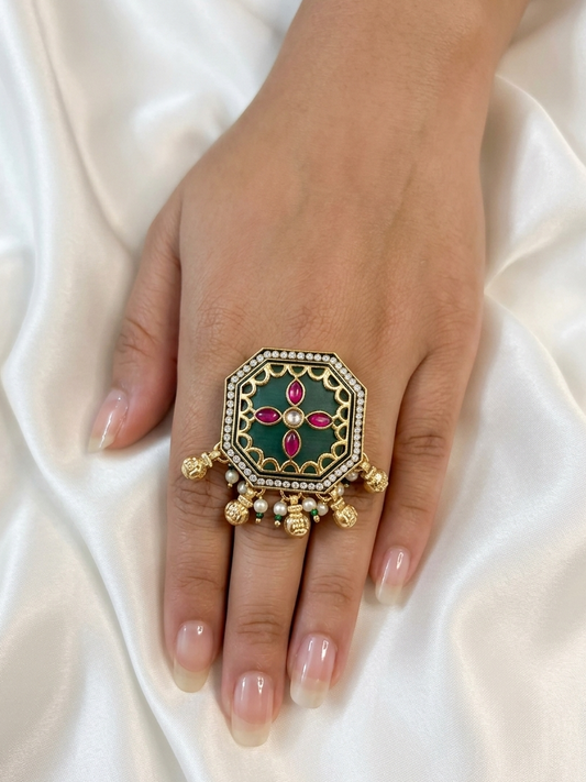 Heritage square ring