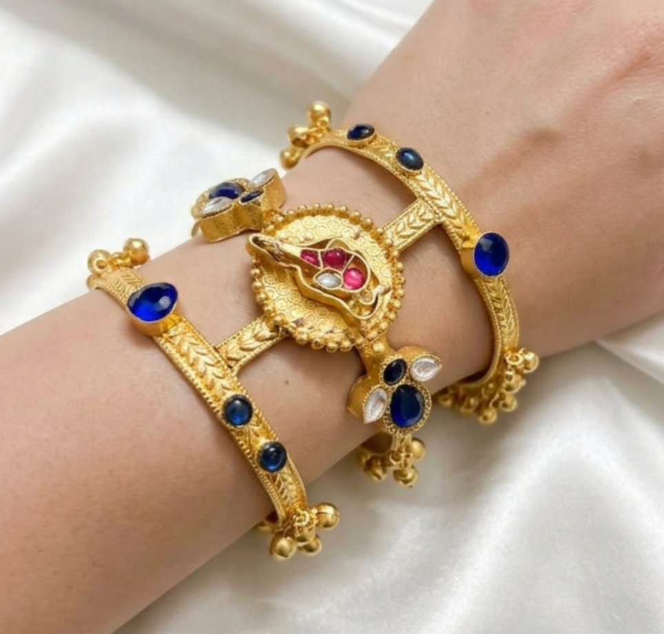 Neel Kamal Bangle